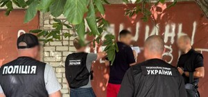 Права за две тысячи долларов: в Одессе молодой человек зарабатывал на услугах сервисных центров