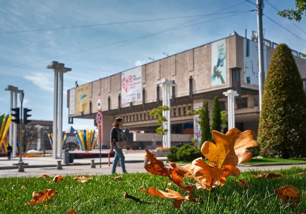 Різке похолодання і перші нічні заморозки: погода на тиждень у Харкові. 