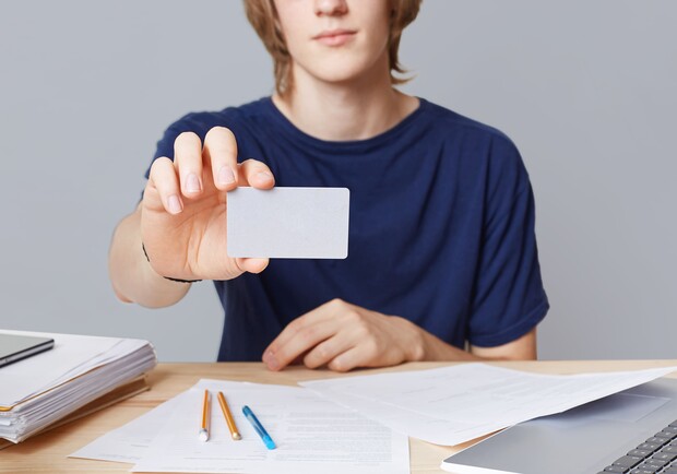 Вместо Дианы — Айза, вместо Олега — Инари: больше 300 жителей Харьковской области сменили имя в 2025 году. 