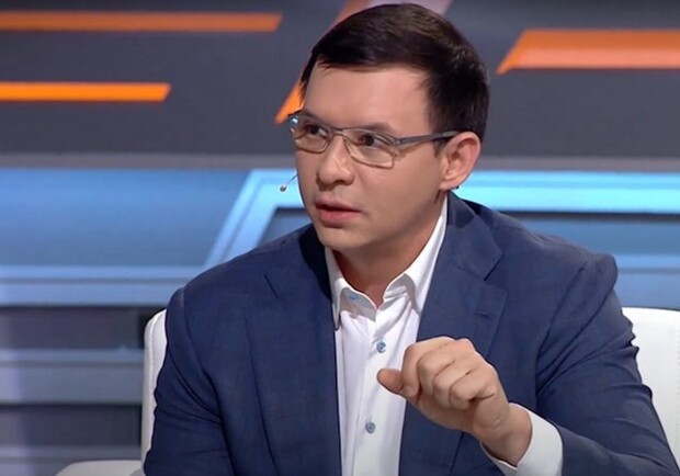 Біглий харківський нардеп рекламує додаток, який краде дані українців. 