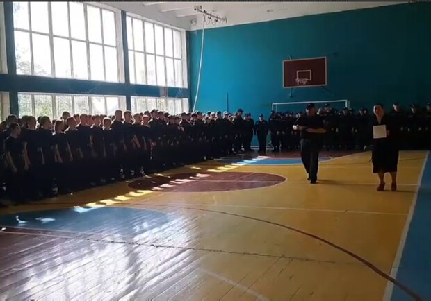 Скарги на російську мову: у Харкові перевірять ліцей "Правоохоронець". 