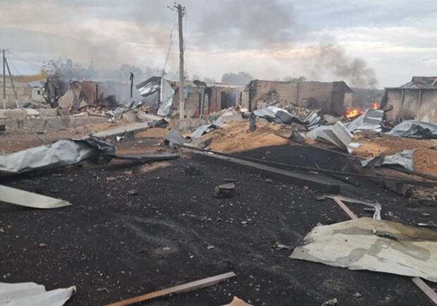 На Харківщині росіяни обстріляли агропідприємство. 