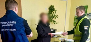 Жінка з Ізюма поширювала газету 