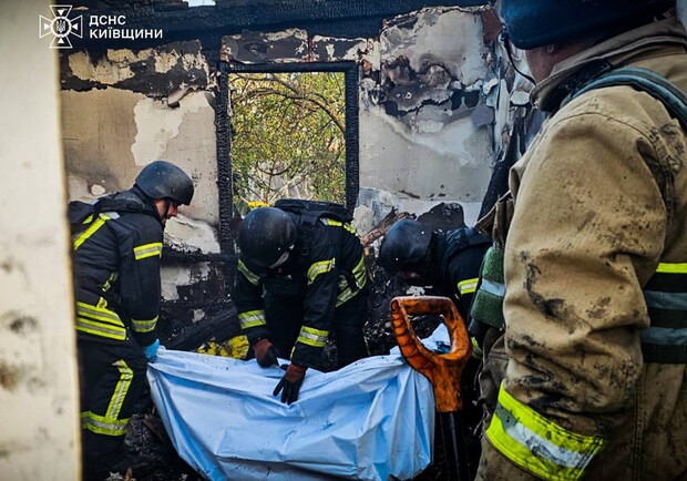 Наслідки атаки по Київщині. Фото: МВС України