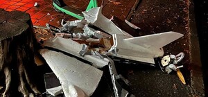 Очередной дроновый удар: обломки дрона упали в Приморском районе Одессы