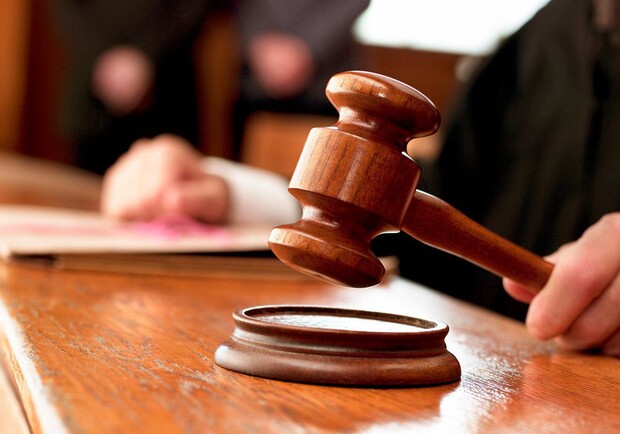 У Харкові коменданта гуртожитку засудили за побиття пенсіонерки через "неефективне" користування електроенергією 