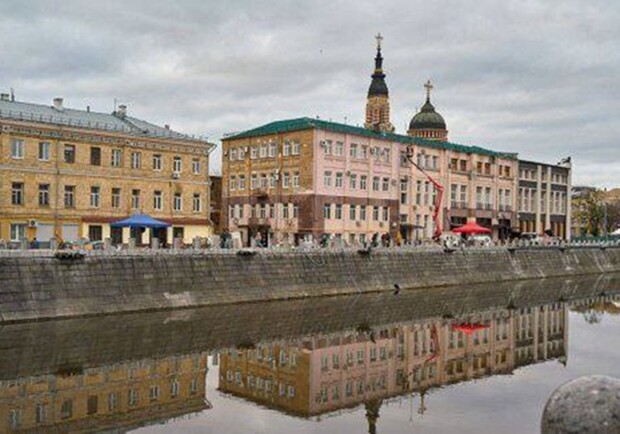 У Харкові закінчують реконструкцію Лопанської набережної. 