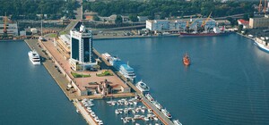 Морские порты Одесчины работают, несмотря на обстрелы: в Минразвития рассказали, как обеспечивают безопасность