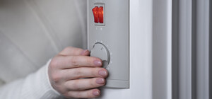 Из-за обстрелов часть Харькова осталась без горячей воды: что с отоплением