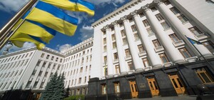 Аристы, волонтеры, медики, коммунальщики: Зеленский наградил почти 20 жителей Харькова и области 