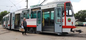 В Запорожье временно изменят движение троллейбусов и трамваев: какие маршруты будут работать иначе