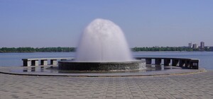 В Днепре запустили первые фонтаны: где уже работают фонтаны