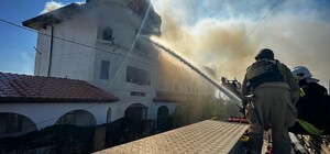 Очередной обстрел Одесчины: под ударом оказались склад для зерна и гостиница