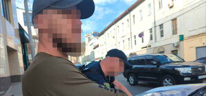 Подбросили наркотики комбату в Харькове: задержаны трое военнослужащих