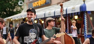 В Крыму начался грандиозный фест - музыка, арт, йога, перформансы и барабанное шоу