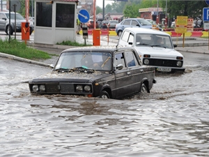 Такого урагана в Харькове не было с 1974 года. Фото Константина МИХАЙЛОВА.