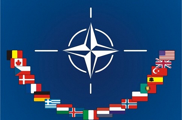 В проведении Евро-2012 Харькову пожжет НАТО. Фото <a href=http://img15.nnm.ru/8/a/e/0/3/c60b790d9512228f5491ebe9472.jpg>img15.nnm.ru</a>.