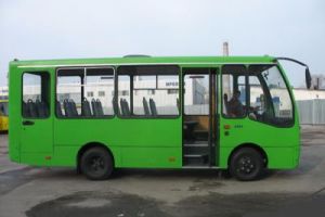 Фото пресс-службы горсовета. В Харькове на маршруты вышли  новые автобусы. 