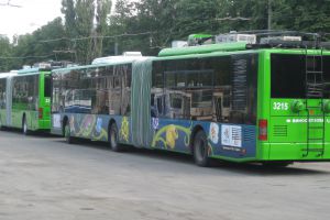 Фото kp.ua. Новые транспортные предприятия города получили 10 миллионов гривен. 