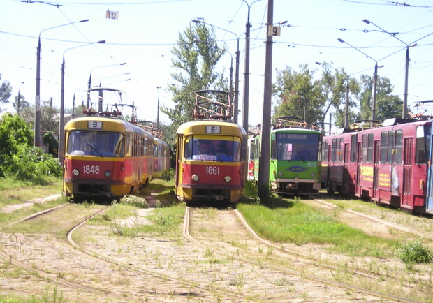 26-й и 23-й трамваи будут двигаться по измененным маршрутам с 9:00 до 15:30 11 сентября. Фото из архива "КП".
