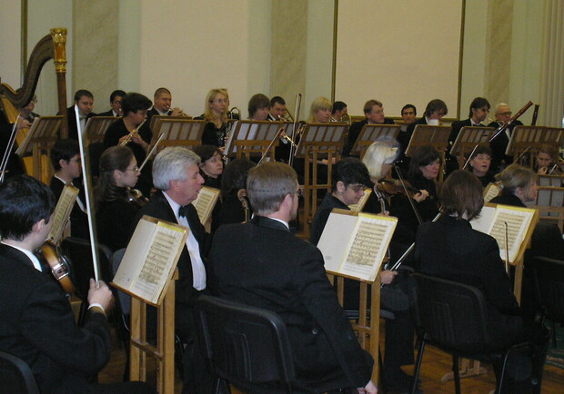 Филармония также готовит еще один цикл концертов "Музыка и живопись". Фото из архива "КП".