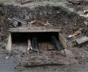 Фото kp.ua. На Славнской будут ремонтировать водопровод. 