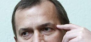 В отношения 