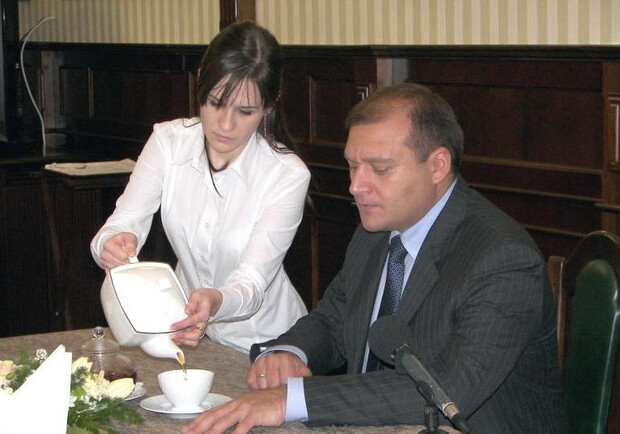 На "Чай с губернатором" харьковских журналистов зовут раз в месяц.  Фото с сайта ХОГА.