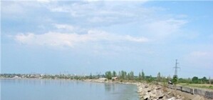 Хаджибейский лиман превратили в сточную канаву