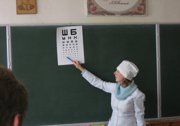 Харьковские студенты выйдут на занятия только после медосмотра. Фото из архива "КП".