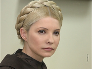 К Тимошенко приехали следователи. Фото с официального сайта политика