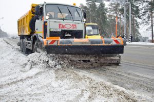 Проезд транспорта на дорогах Харькова после снегопада обеспечен. Фото с сайта Харьковского горсовета.