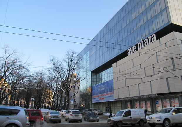 Фото "В городе". В Харькове открылся новый торговый центр. 