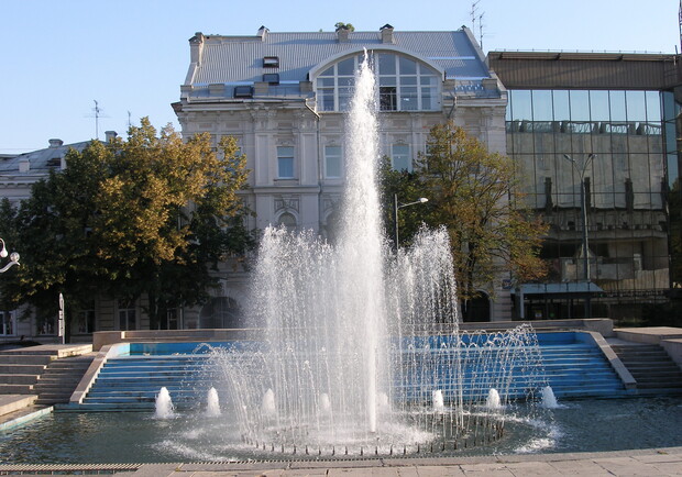 Фото "В городе". Комплекс у ХАТОБа и другие фонтаны города будут отремонтированы. 