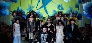 Чем порадовал столицу тридцатый Ukrainian Fashion Week: жемчуга от Андре Тана, монобровь от Калиниченко и одежда для 