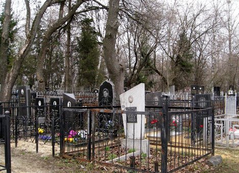 Зимой выкопать могилу стоит более 600 гривен. Фото: с официального сайта Харьковского горсовета