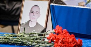 Тогда в перестрелке погиб один из караульных, солдат срочной службы. Фото с сайта Харьковского горсовета.