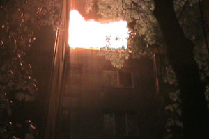 Пожар возник в чердачном помещении жилого дома. Фото с сайта ГУ МЧС Украины в Харьковской области.