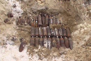 Сегодня все боеприпасы были обезврежены на специальной подрывной площадке. Фото с сайта ГУ МЧС Украины в Харьковской области.