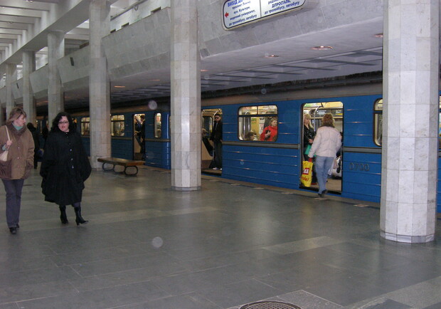 Фото "В городе". 9 мая метро будет работать дольше. 