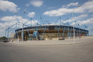 Перед матчами на стадионе «Металлист» соотвествующие службы должны проводить очень тщательную проверку. Фото с сайта Харьковского горсовета.