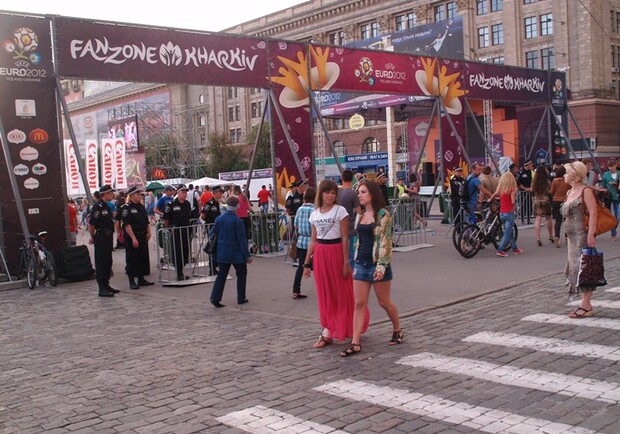 Во время открытия  фан-зоны нарушений общественного порядка допущено не было. Фото с сайта облуправления МВД.