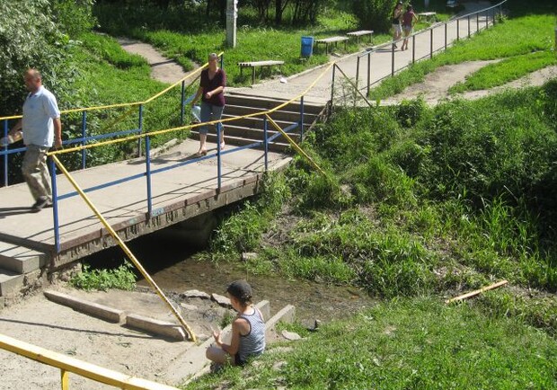 Планируется заложить вдоль яра с обеих сторон аллеи, провести освещение, заасфальтировать мост через дамбу. Фото с сайта Харьковского горсовета.