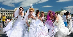 Харьков заполонят невесты. 