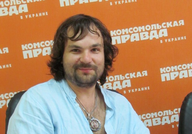 Известный украинский певец Эдуард Приступа.