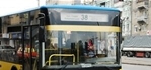 Сегодня общественный транспорт будет ходить почти до утра