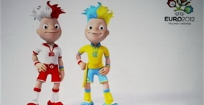 Сегодня ночью фан-зону закроют надутые Славек и Славко