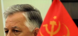 Коммунистическая скромность Симоненко в Донецке: джипы с охраной, дорогой отель и швейцарские часы