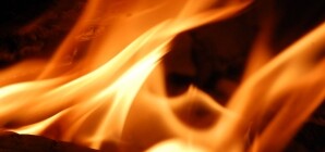 В Харькове загорелся дом – эвакуировали жителей верхних этажей