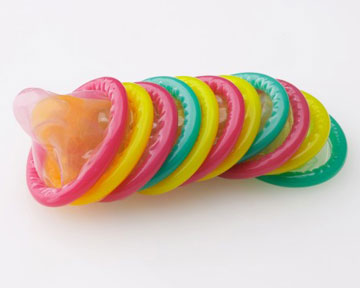 Харьковчанам раздадут презервативы. Фото: medvesti.com